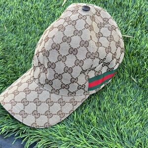 Gucci Beige Monogram Cap with Red and Green Stripe size L59